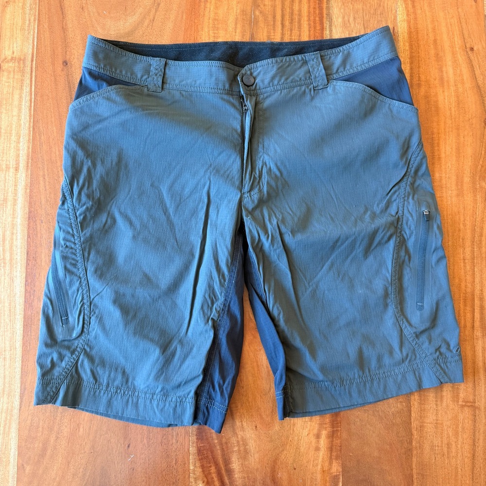 Kathmandu Men's Green/Black Hiking‎ Shorts Size L